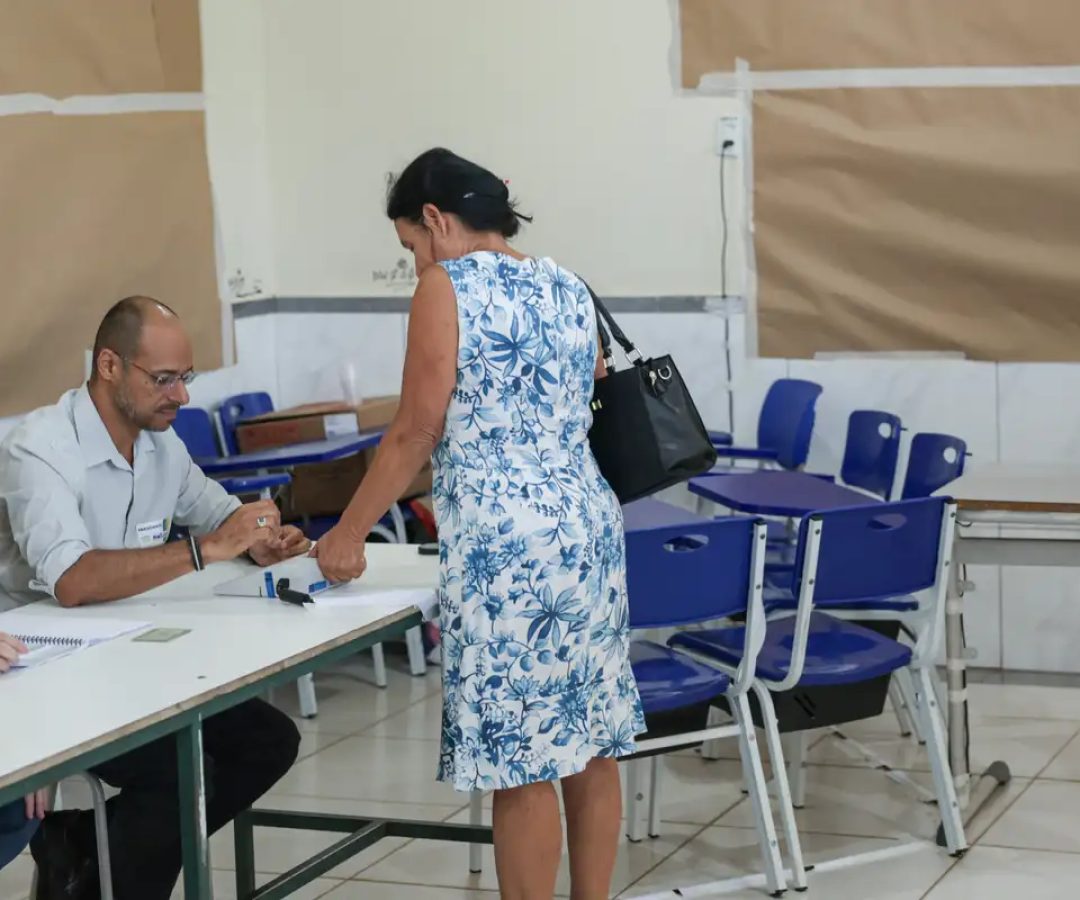 Seis estados e o DF terão segundo turno para governador