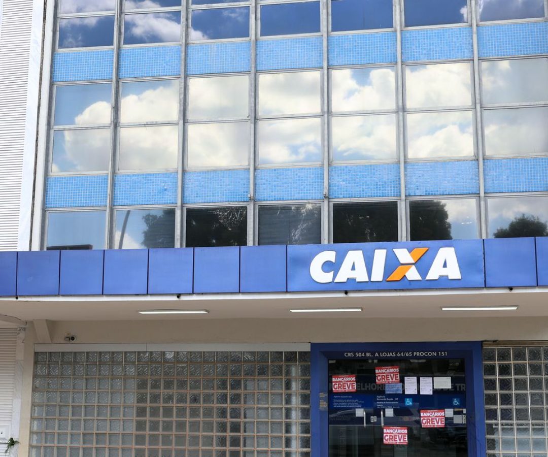 Trabalhadores da Caixa decidem na próxima semana sobre fim da greve
