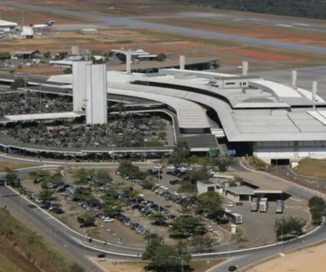 BH: Aeroporto de Confins suspende operações por problema na pista