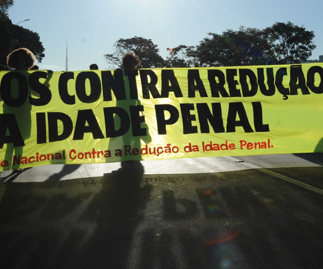Pediatras se manifestam contrários à redução da maioridade penal