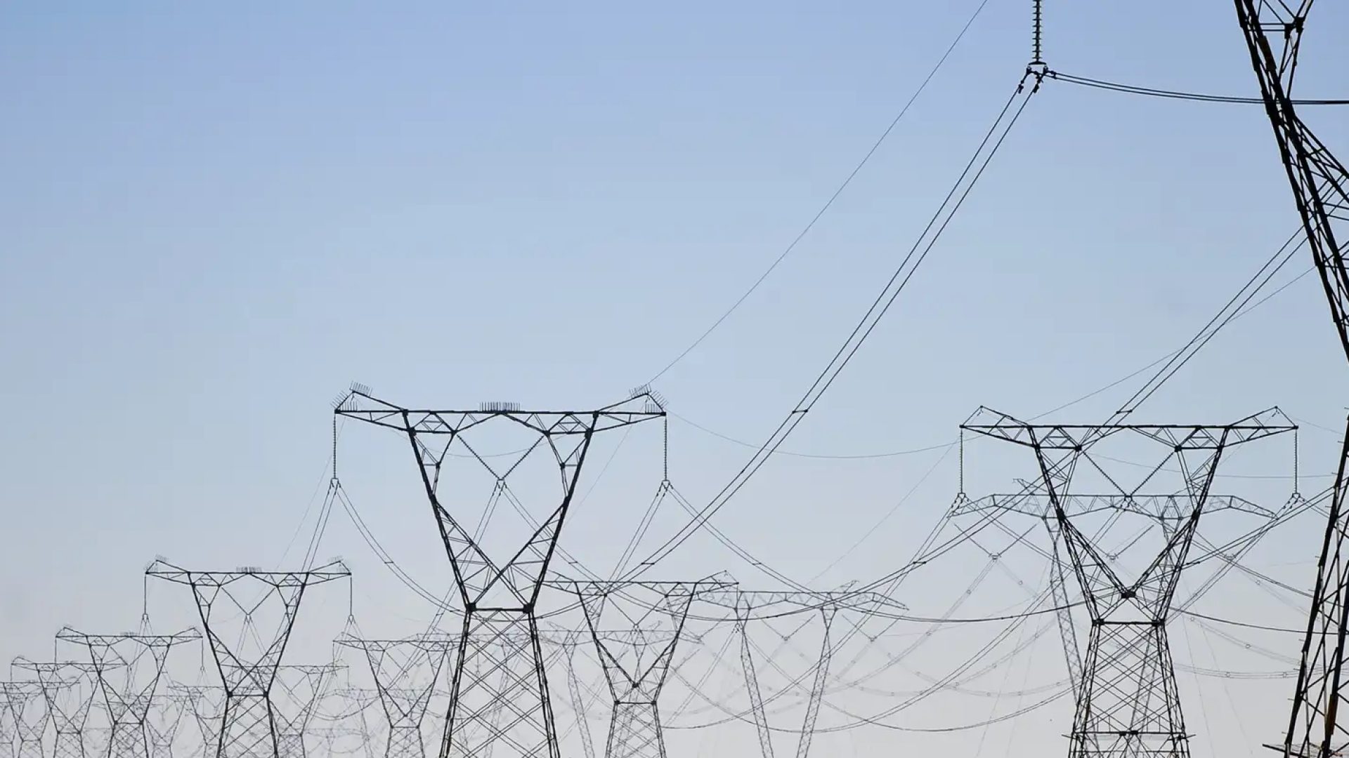 Distribuidoras se preparam para garantir energia no dia da eleição