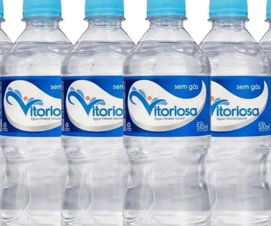 Anvisa interdita água mineral da marca Vitoriosa por conter coliformes