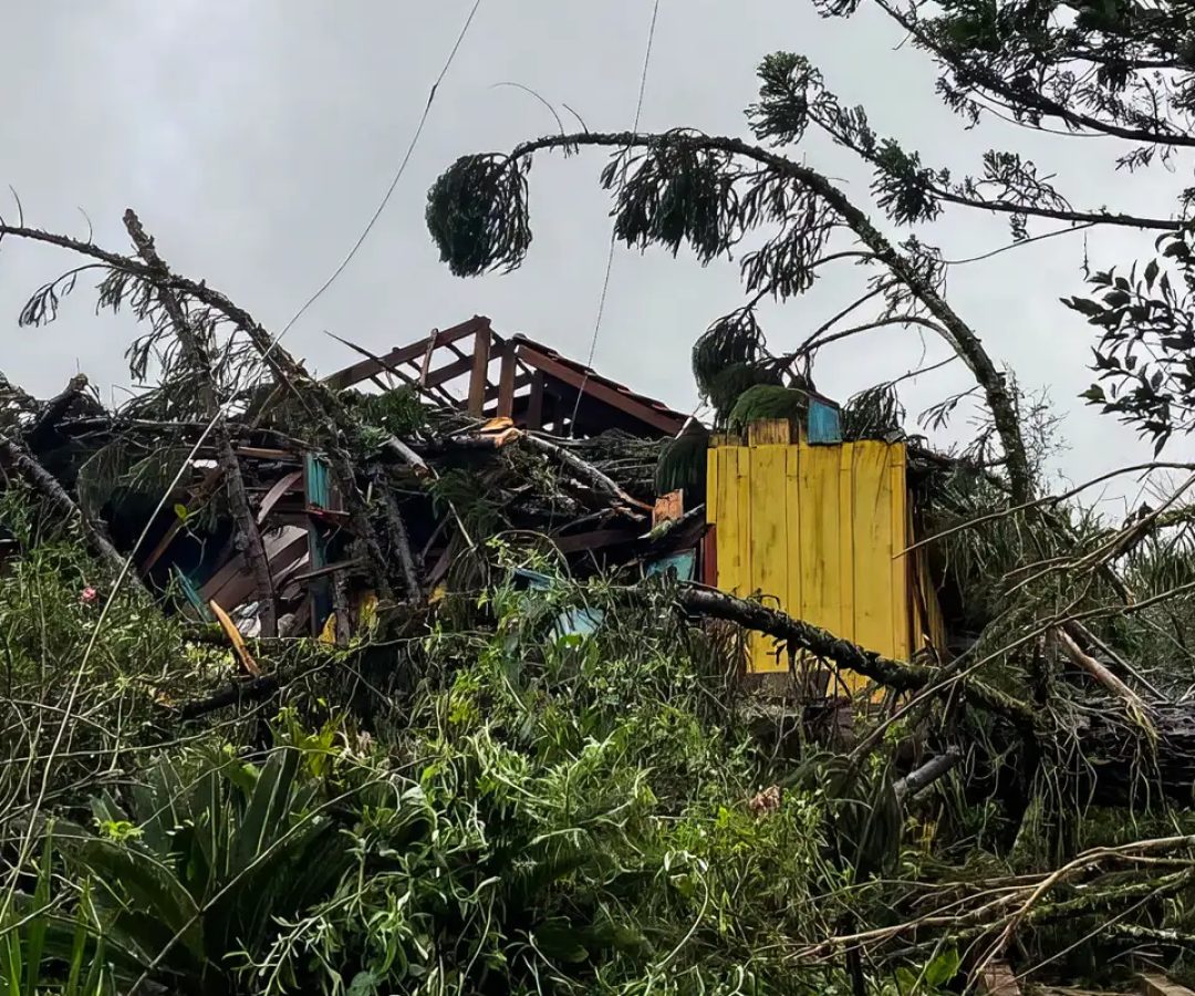Tempestade, ventos fortes e granizo deixam Região Sul em alerta