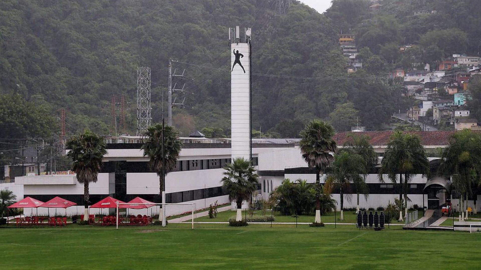 Santos regulariza ocupação do Centro de Treinamento Rei Pelé
