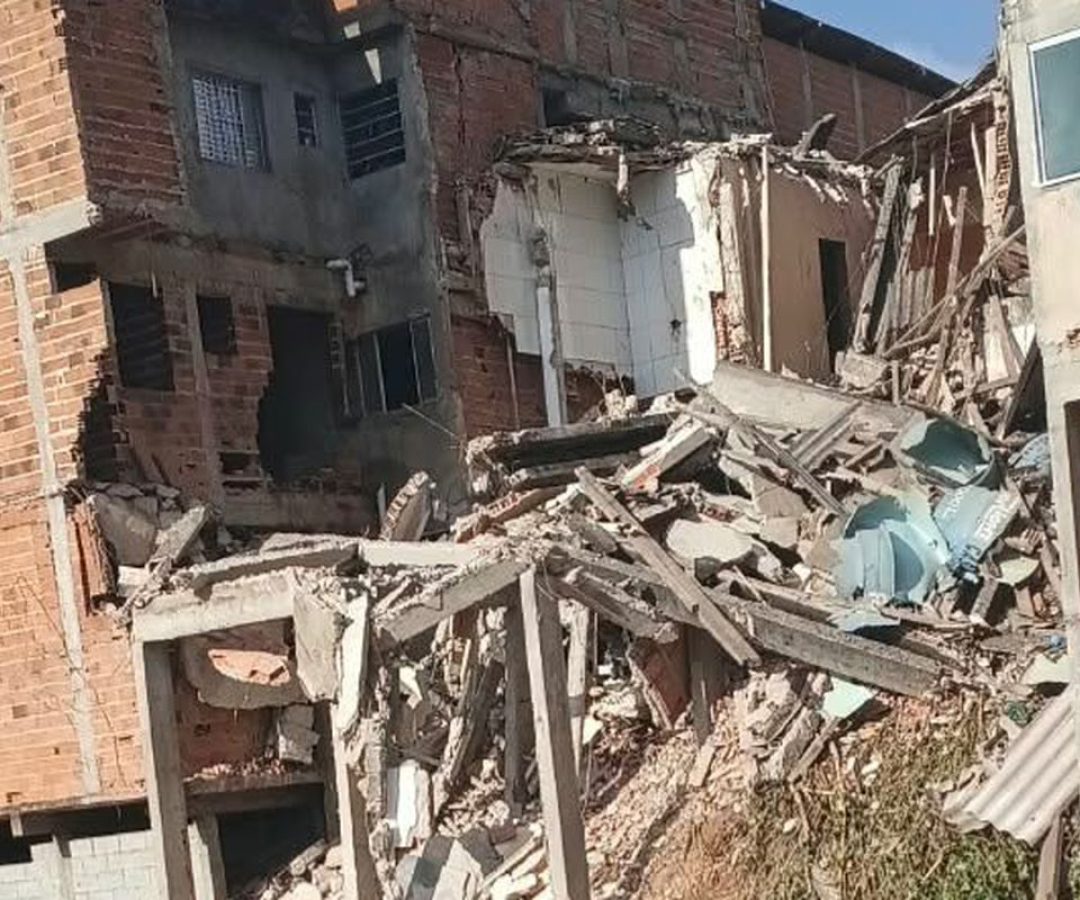 Explosão de botijão de gás causa interdição de 13 casas em São Paulo