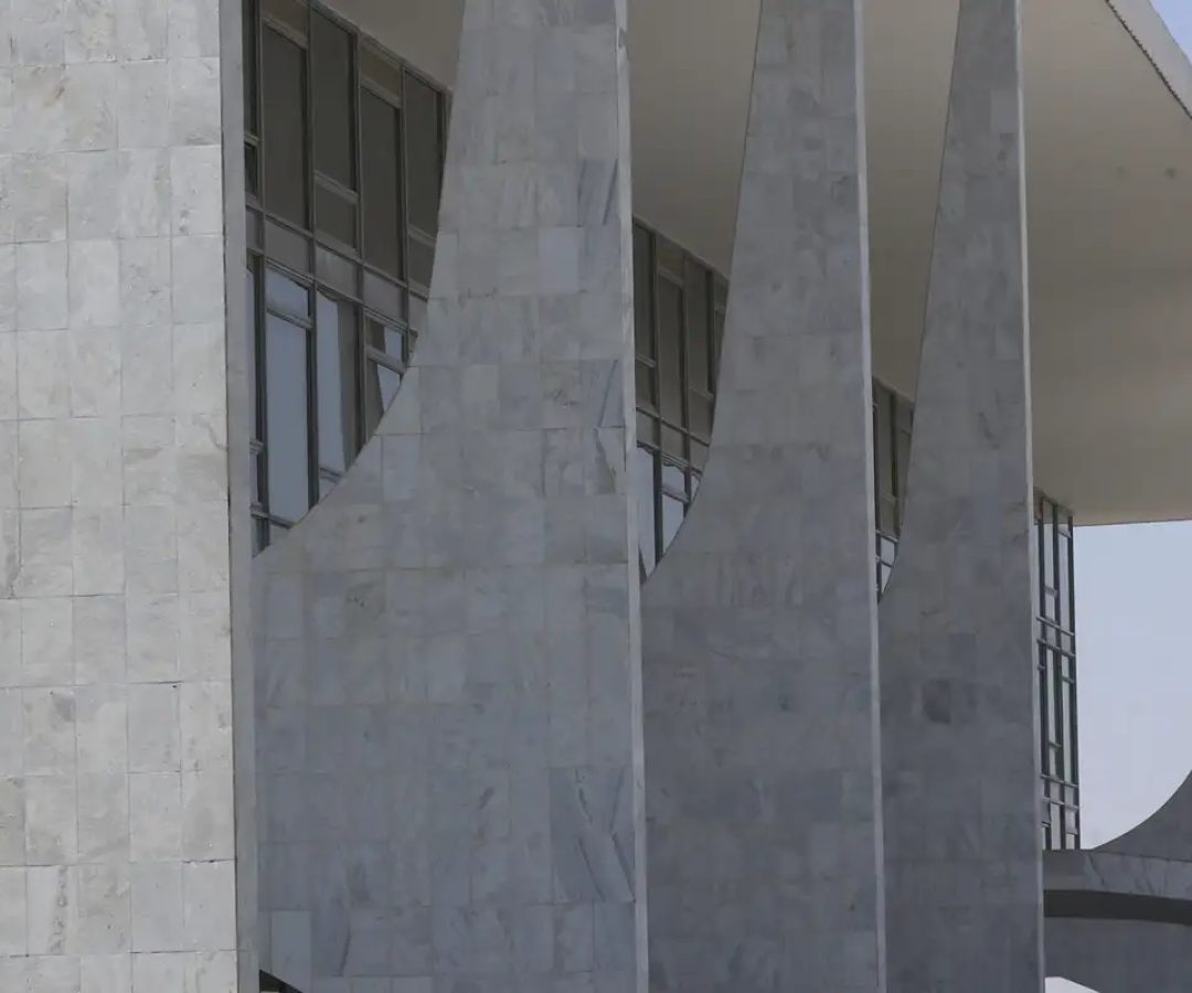 Governo abre processo de reciprocidade contra tarifas dos EUA