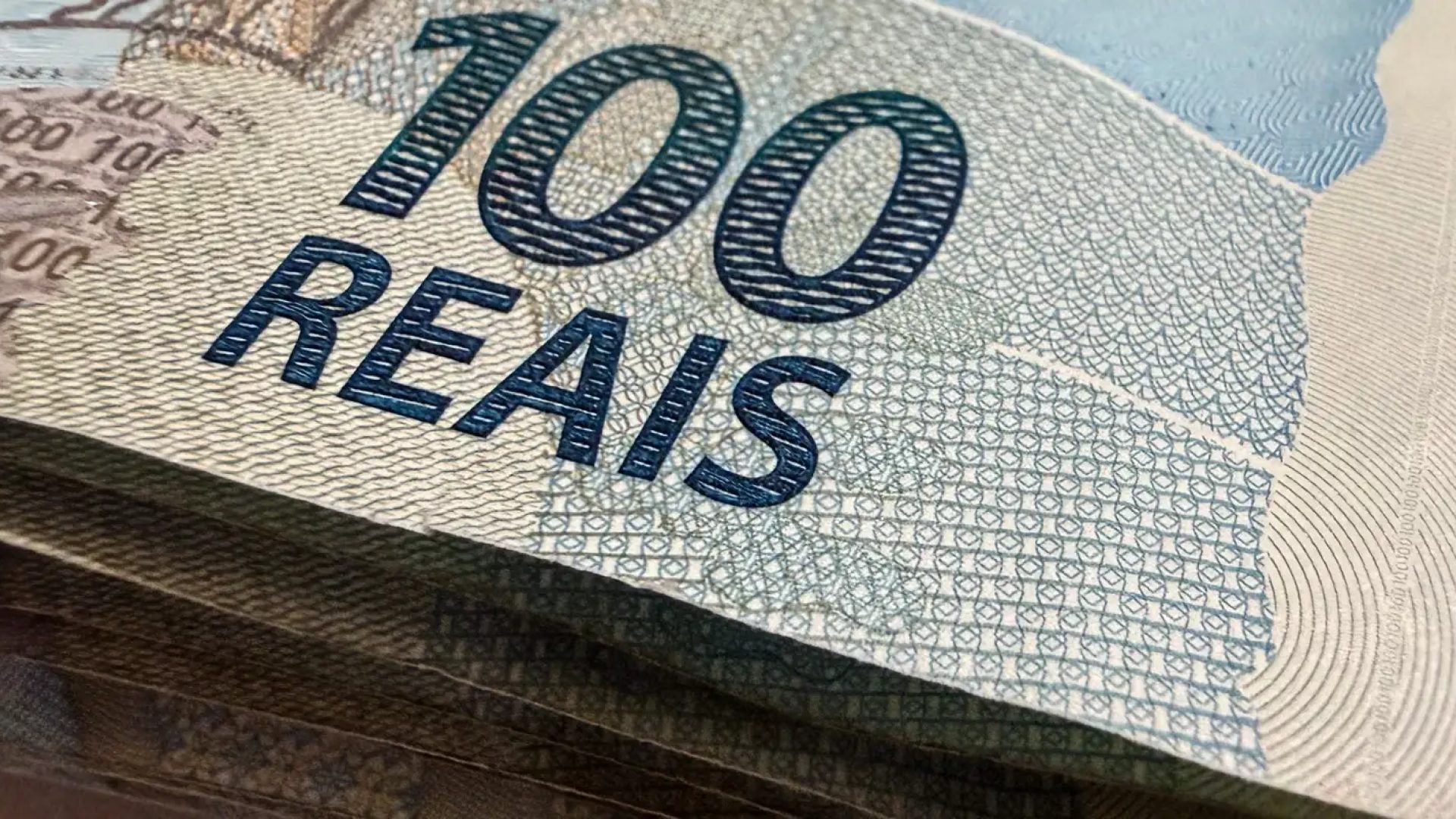 Mercado mantém estáveis projeções para inflação, juros, PIB e dólar