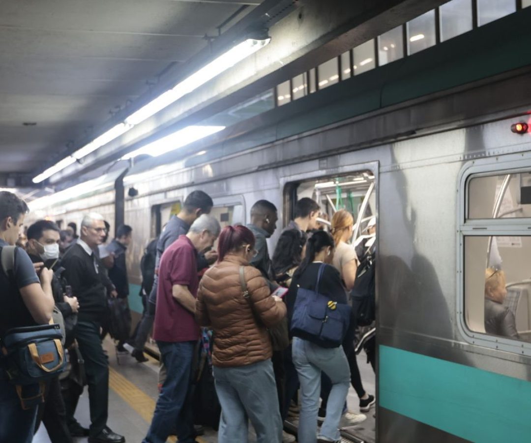 Termina a greve nas linhas de trens em São Paulo