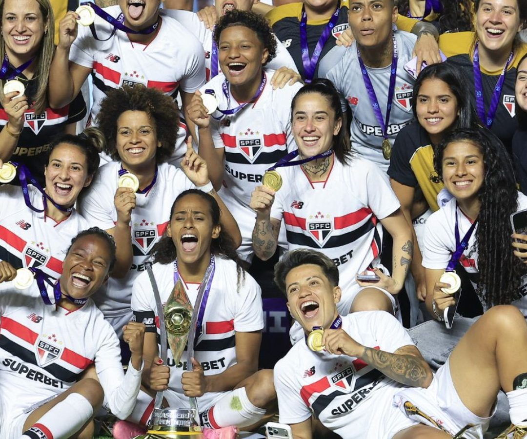 São Paulo segura Corinthians e é campeão brasileiro pela 1ª vez