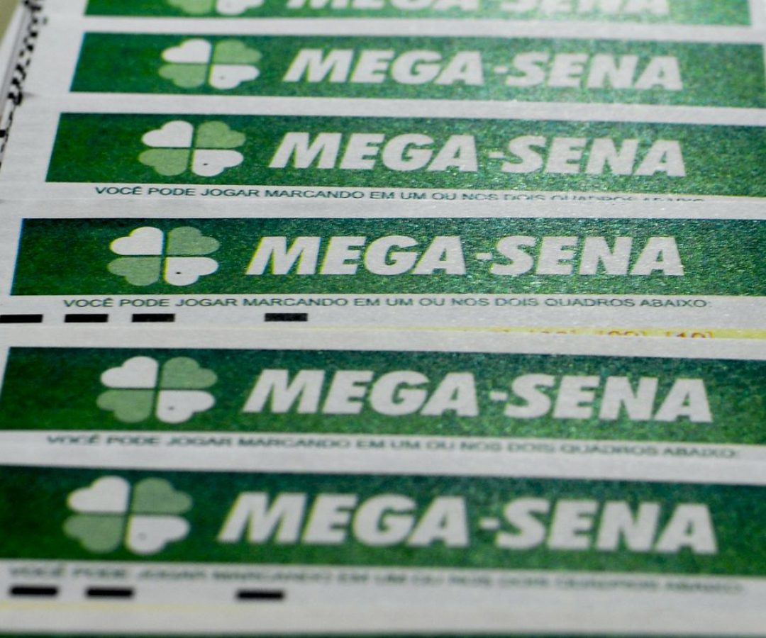 Mega-Sena acumula para R$ 100 milhões; confira os números sorteados