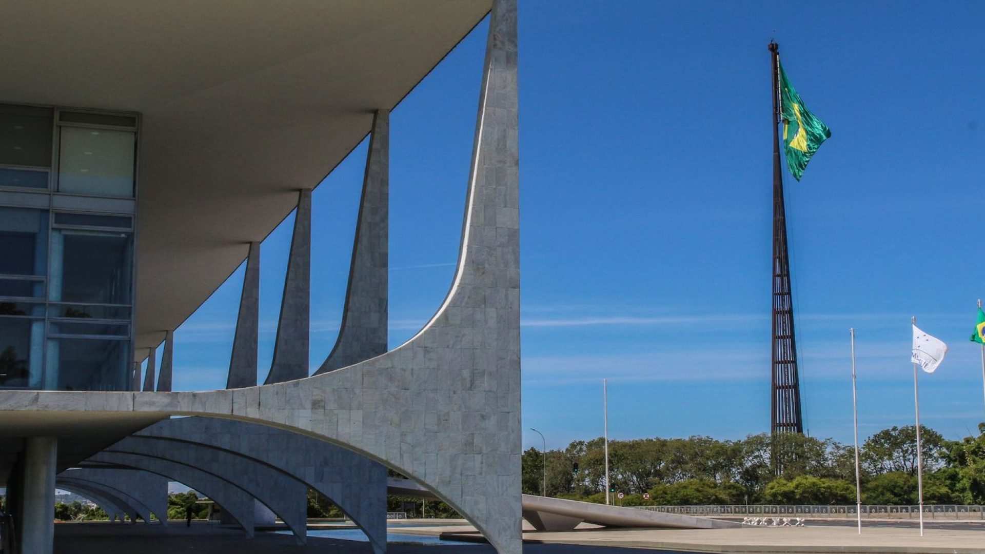 Frente de prefeitos apresenta carta com propostas aos presidenciáveis