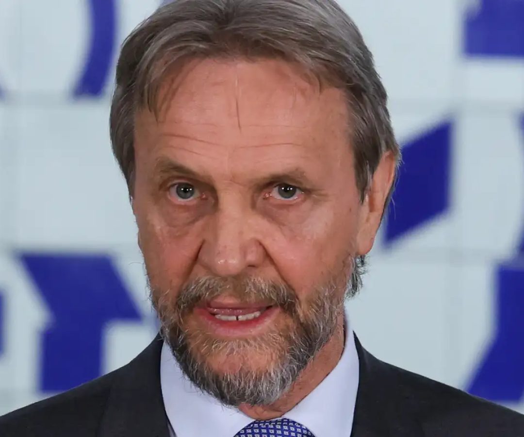 Após AVC isquêmico, líder do PT na Câmara não apresenta déficit motor
