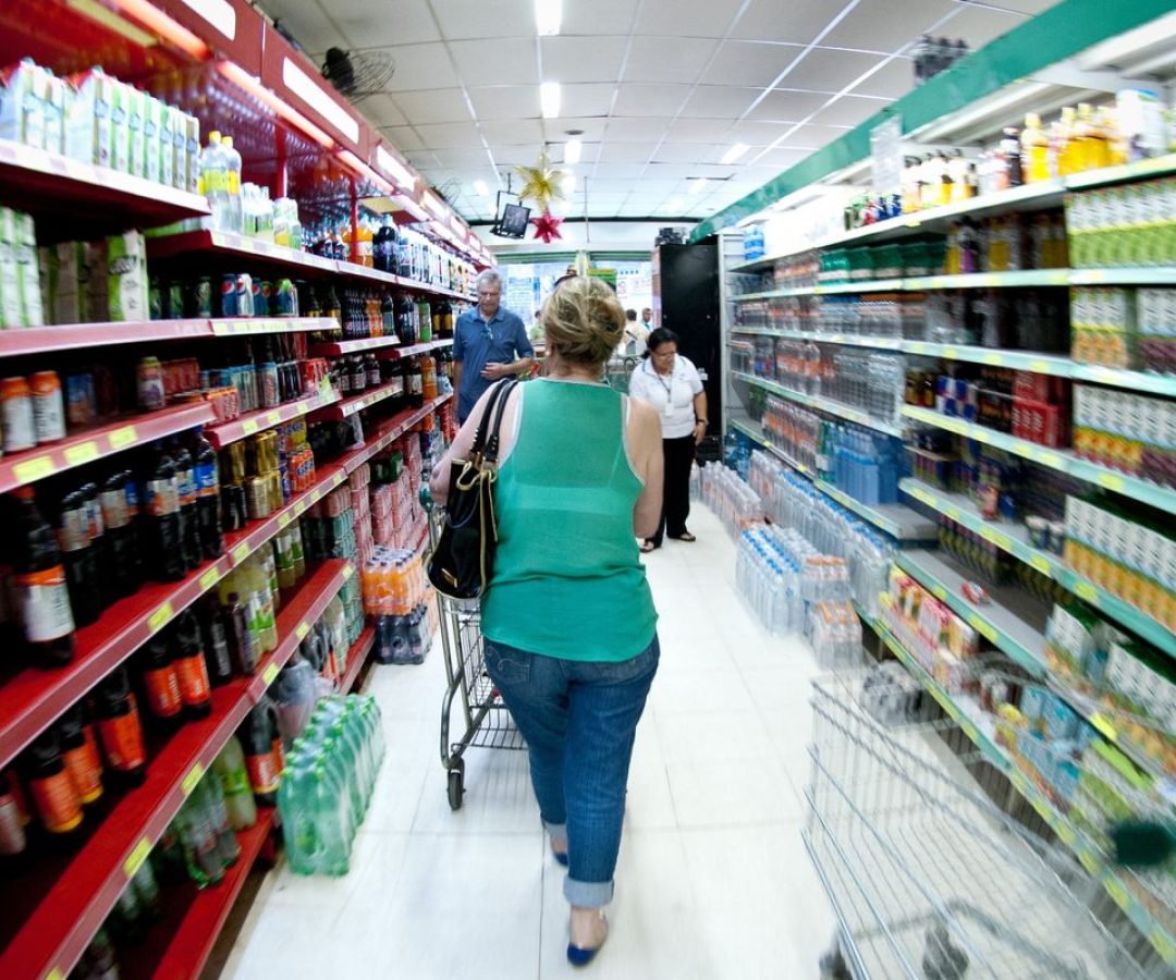 Cesta básica ficou mais barata em 25 capitais em agosto